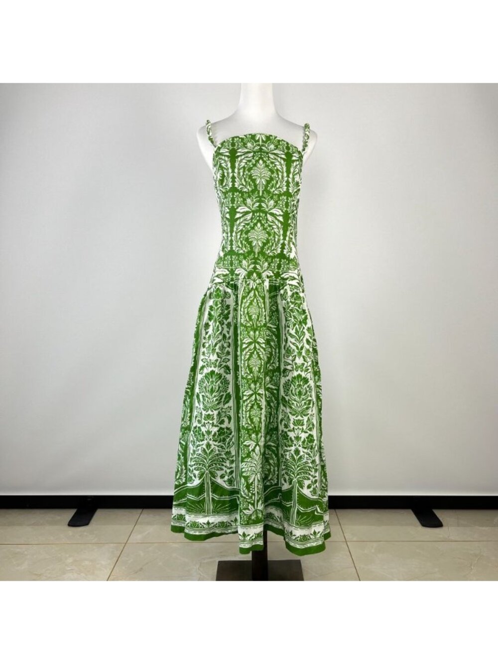 NWOT Farm Rio Floral Delicate Tapestry Linen Drop-Waist Midi Dress Size XS Green - Picture 2 of 11